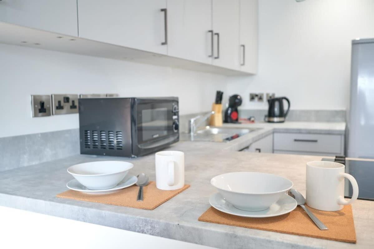 A Stylish Apartment With Parking In Preston Πρέστον Εξωτερικό φωτογραφία